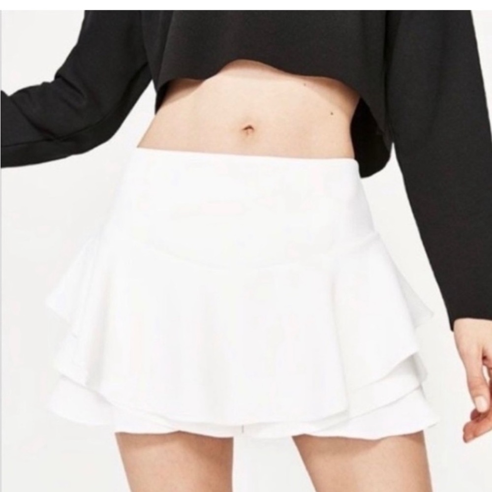 Zara white ruffle skirt size medium